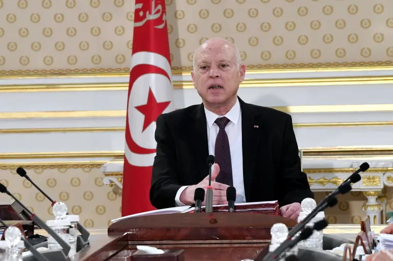 جلسة "البرلمان المجمد".. قيس سعيد يبدأ مسار "ردع الإخوان"