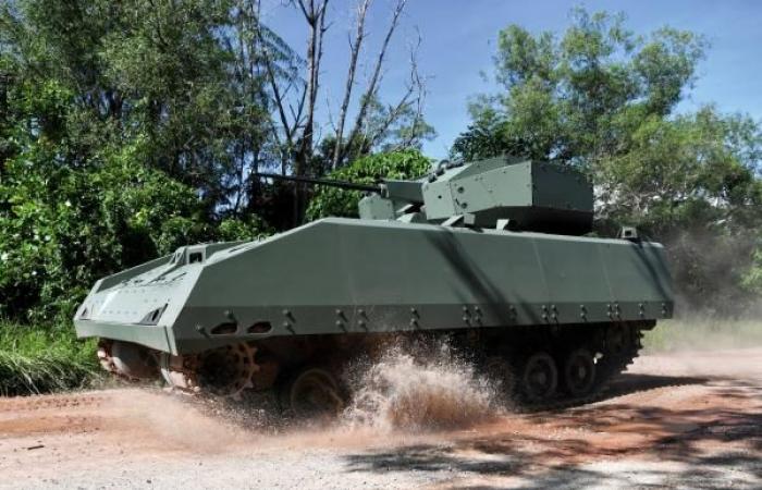 بريطانيا تضع خططاً لإرسال مركبات مدرعة إلى أوكرانيا