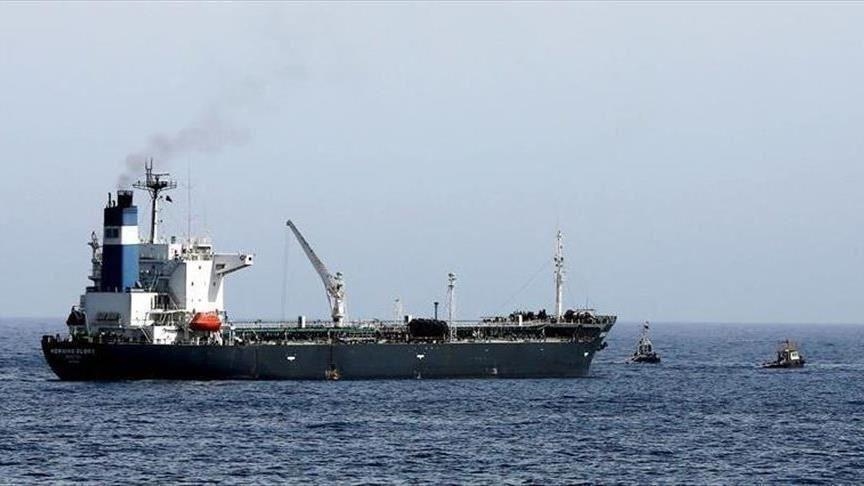 إيران تحتجز سفينة أجنبية في مياه الخليج