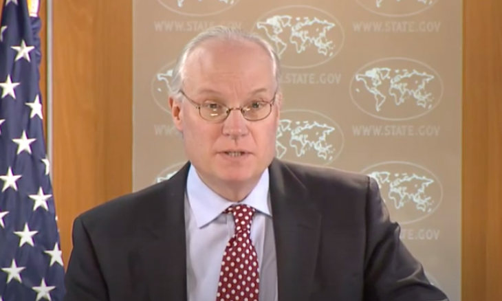 أفاد تيم ليندركنغ ،المبعوث الأمريكي الخاص إلى اليمن ،مساء اليوم السبت ،إن الهدنة التي تقودها الأمم المتحدة في اليمن تمثل ”لحظة حاسمة“ في الصراع المستمر منذ نحو سبع سنوات وتحيي أمل الأطراف المتحاربة والمجتمع الدولي في أن تحقق سلاما دائما للبلد الذي دمرته الحرب.