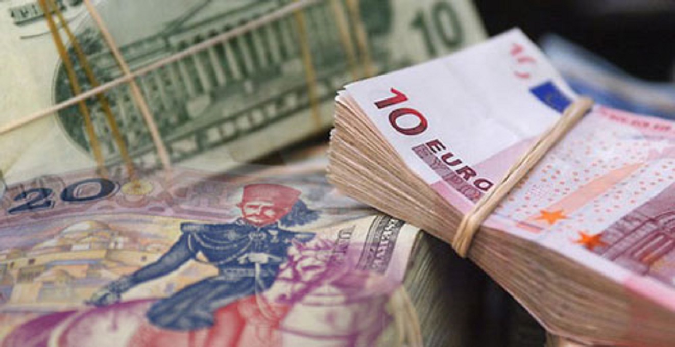 الدينار التونسي يهبط لمستوى قياسي جديد