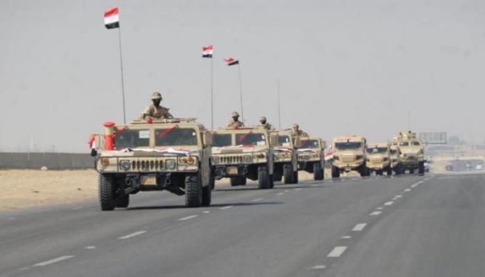 الجيش المصري يعلن مقتل 10 إرهابيين بمداهمة في سيناء
