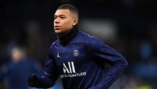 مبابي يمدد عقده مع باريس سان جيرمان حتى 2025