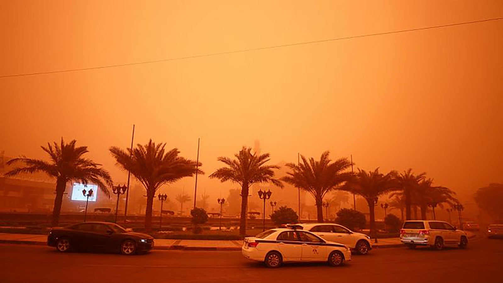 العراق:ألف حالة اختناق جراء عاصفة ترابية جديدة