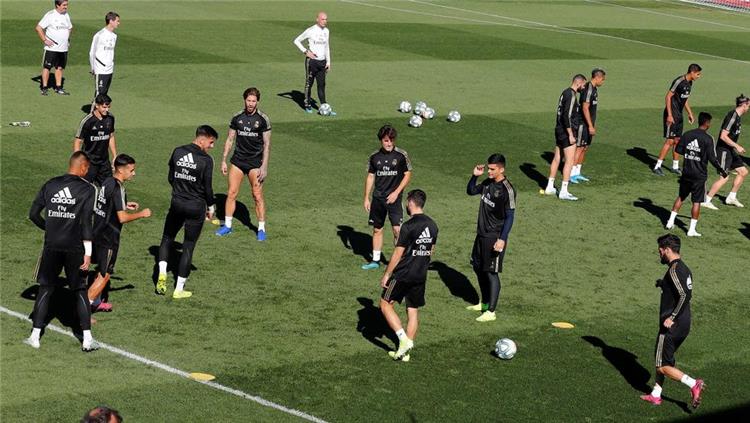 التشكيلة المتوقعة لبرشلونة وريال مدريد في الكلاسيكو