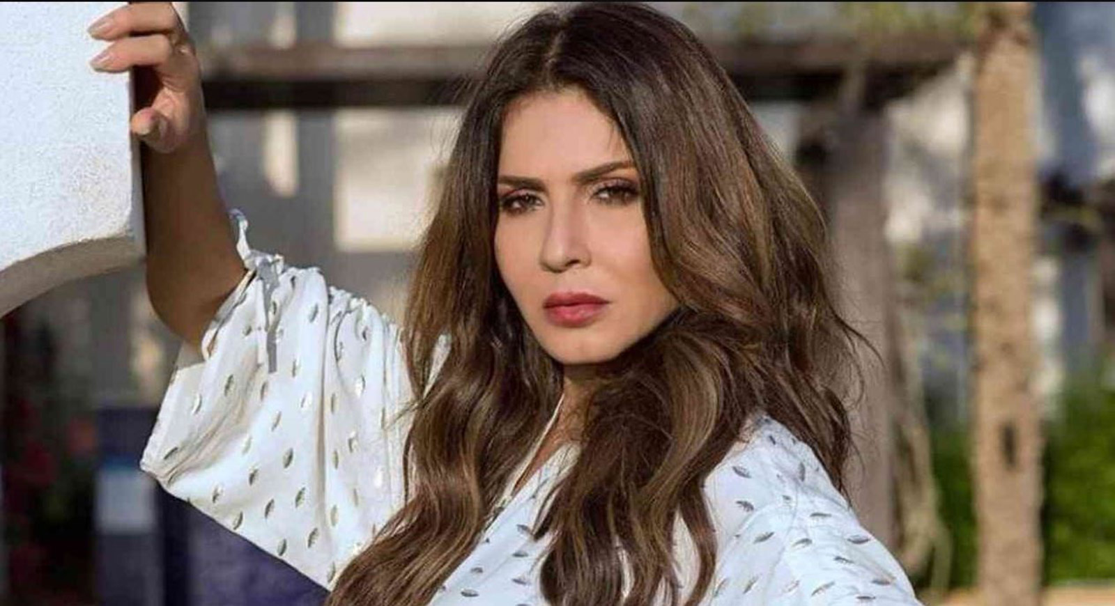 نجلاء بدر تسخر من “فيسبوك”: “نسيت شكل أصحابي”